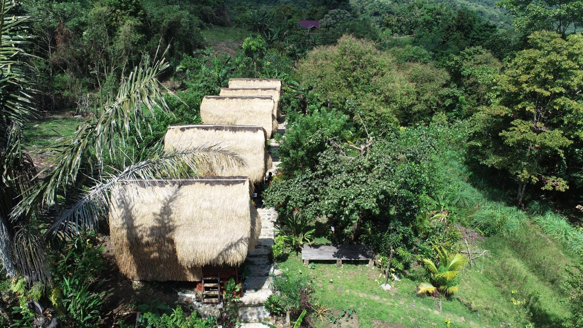 Sten Lodge Labuan Bajo Kültér fotó